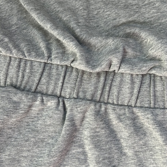 NWT Nike Women’s Sportswear Sleeveless Varsity Romper in Gray Size 1X - Picture 9 of 16